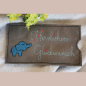 Preview: ITH Stickdatei Schokoladenhülle Herzlichen Glückwunsch mit Herzen und Elefant 13x18cm | In The Hoop Stickdatei