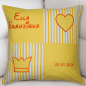 Preview: Kissenhülle mit Name + Datum + Herz + Krone bestickt 40x40 cm -gelb-