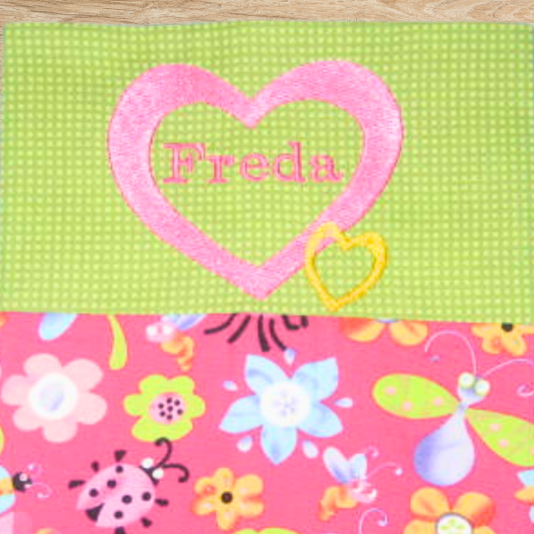 Stickdatei Herzen mit Aussparung für 10x10er Rahmen