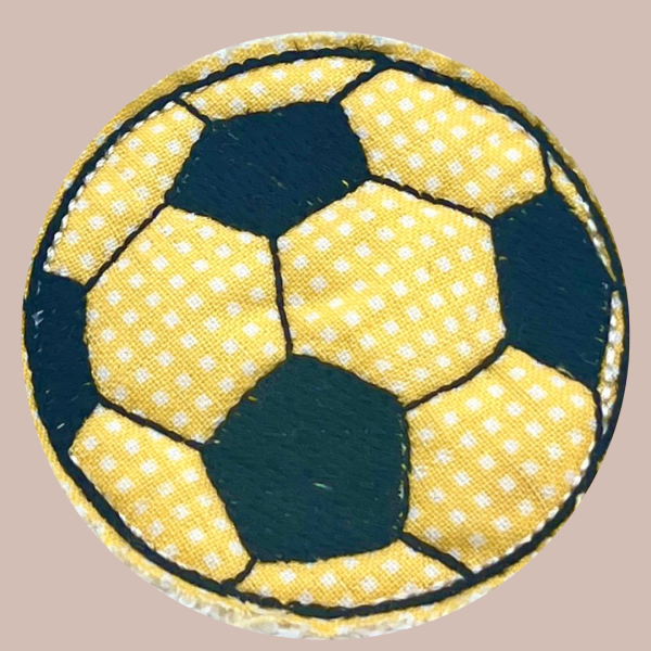 Preview: Stickdatei Fußball als Doodle-Applikation für10x10cm Stickrahmen