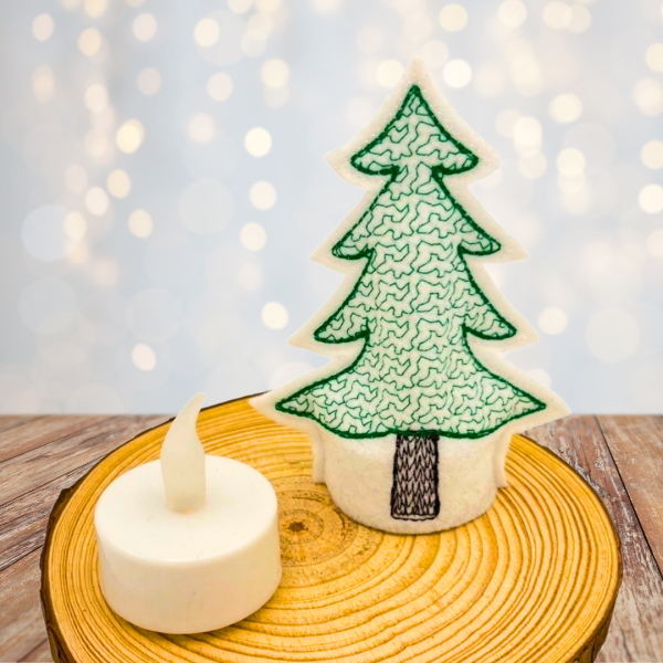 1 LED-Cover Tanne bestickt -ohne LED-Teelicht- Nr. 5