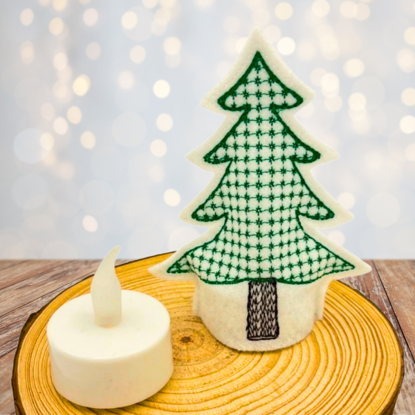 1 LED-Cover Tanne bestickt -ohne LED-Teelicht- Nr. 8