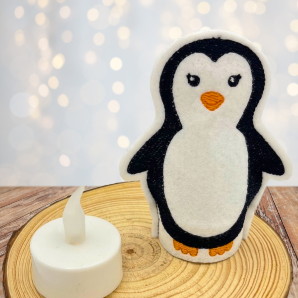 Preview: 3 ITH-Stickdateien Pinguin LED-Teelicht-Cover im Set für 10 x 10 cm Stickrahmen