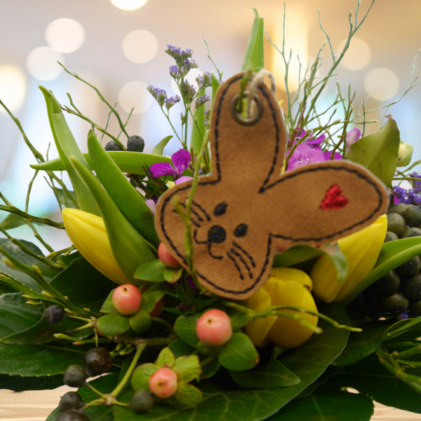 Preview: 12 Hasen Anhänger ITH-Stickdateien Schlüsselanhänger u. Osterdeko für den 10x10cm Stickrahmen S367-set-01