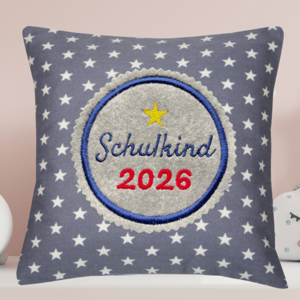 Preview: Stickdatei Button Schulkind 2026 mit Stern | Einschulung 2026 | ITH & Maschinenstickerei