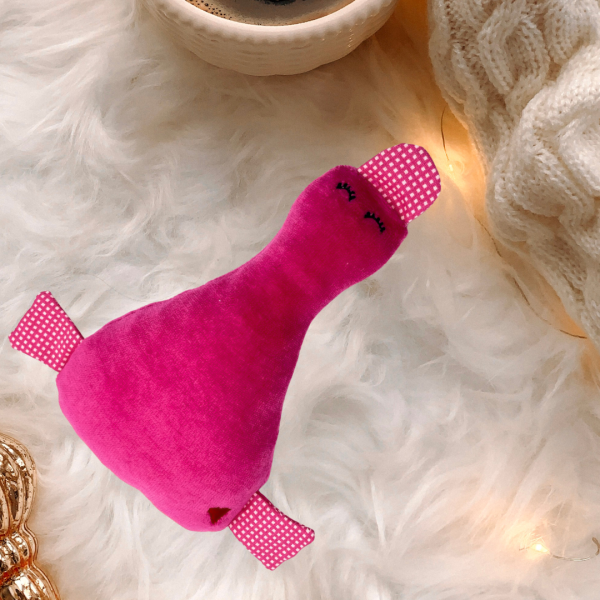 Preview: Stickdatei ITH-Ente schläft Kuschelente Schmusetier Größe 19 x 16 cm für 13x18 cm Stickrahmen