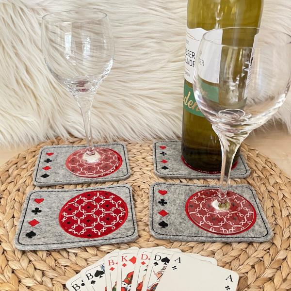 5. 2er-Set MugRug Stickdatei für Spieleabend, Untersetzer mit klassischen Kartensymbolen, ITH Stickmuster 13x18 cm