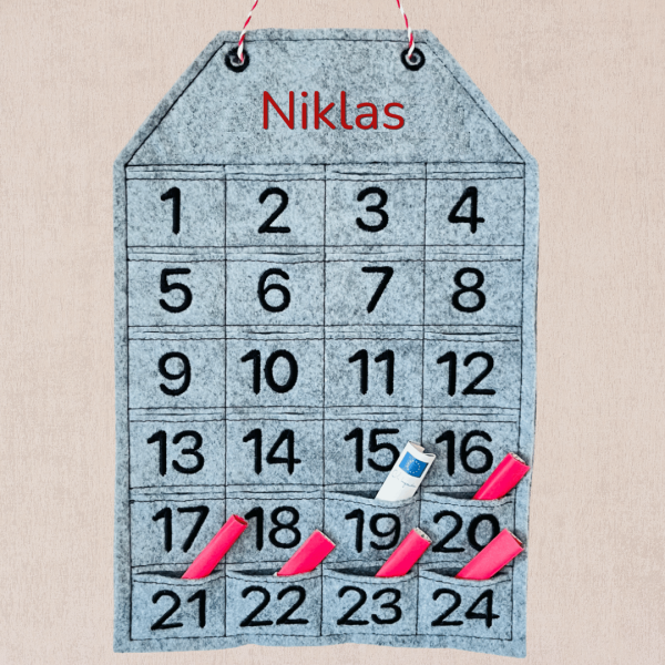 Preview: Stickdatei ITH Adventskalender mit freiem Textfeld für 20x30 cm Stickrahmen