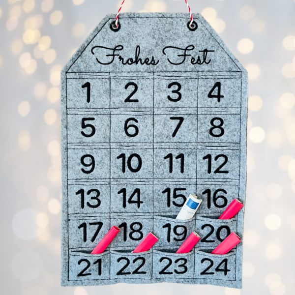Stickdatei ITH Adventskalender mit freiem Textfeld für 20x30 cm Stickrahmen