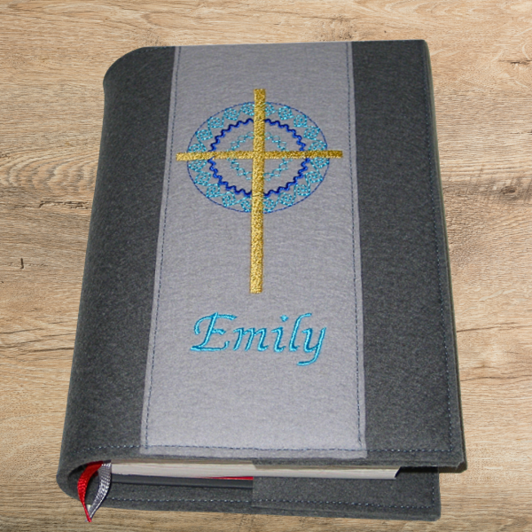 Preview: Stickdatei Kreuz mit Rahmen für den 10x10cm StickrahmenStickdatei Kreuz mit Rahmen für den 10x10cm Stickrahmen