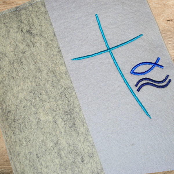 Stickdatei Kreuz schlicht mit Fisch und Wellen für den 10x10cm Stickrahmen