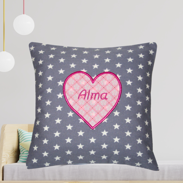 Kissen 20x20 cm mit Wunschmotiv und Wunschname bestickt