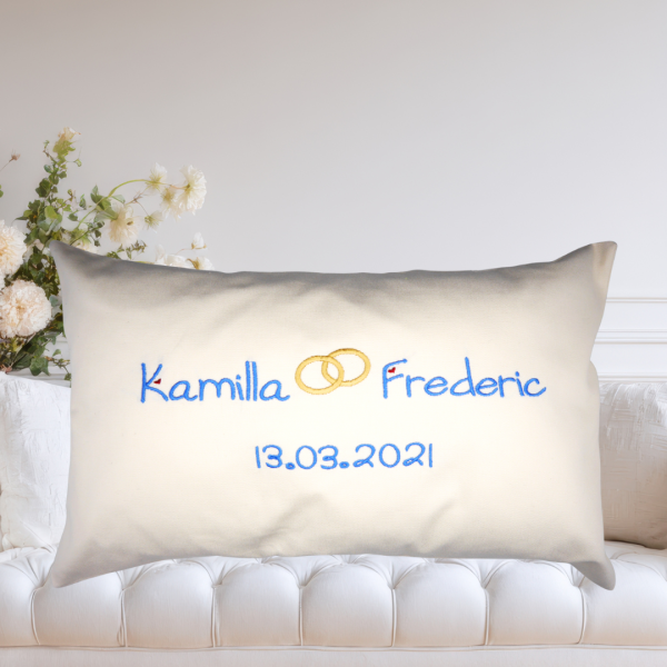 Hochzeitskissen - Hülle 30x50 cm mit Wunschnamen + Datum bestickt
