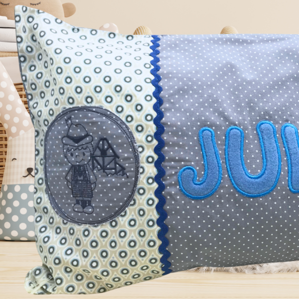 Namenskissenhülle 30x50 cm groß mit dem Namen JULIUS -sofort lieferbar-