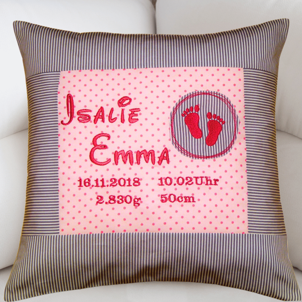 Namenskissen-Hülle mit Babyfüssen + Name + Geburtsdaten bestickt 40x40 cm Geburtskissen