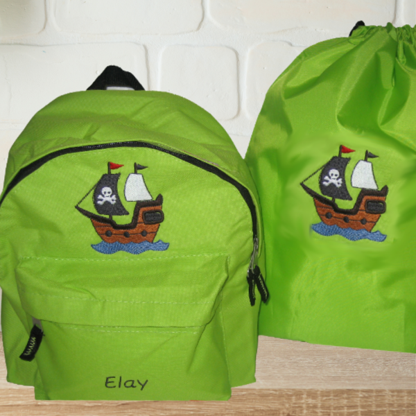 Kindergartenrucksack mit Wunschmotiv und Name bestickt Farbe: apfelgrün -personalisiert-