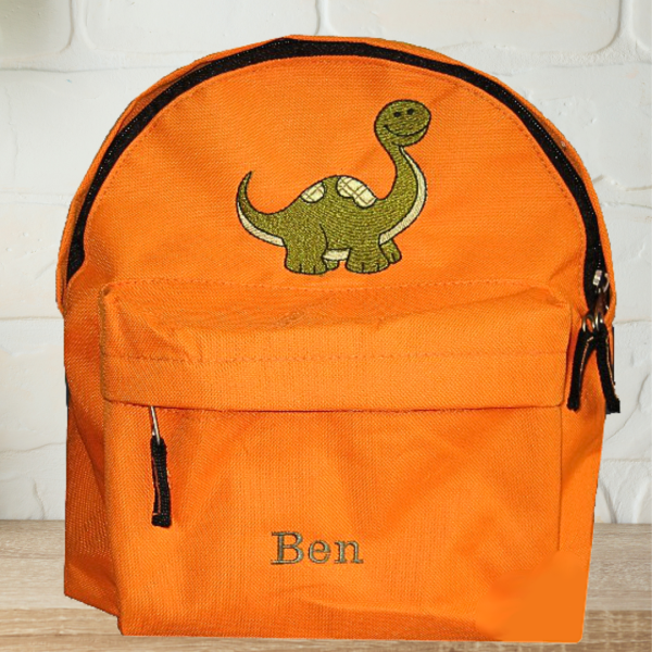 Kindergartenrucksack mit Wunschmotiv und Name bestickt Farbe: orange -personalisiert-
