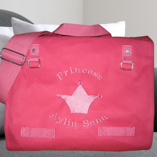Preview: große Canvastasche mit Wunschmotiv und Name bestickt als Wickeltasche / Schultasche / Hundekramtasche -personalisiert- Farbe: pink