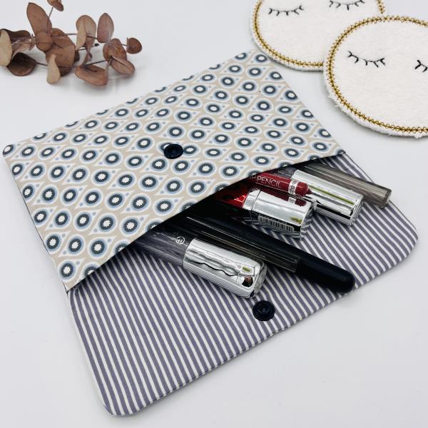 Preview: Stickdatei Kosmetiktasche ITH Tasche für den 18 x 30 cm Stickrahmen S202-3