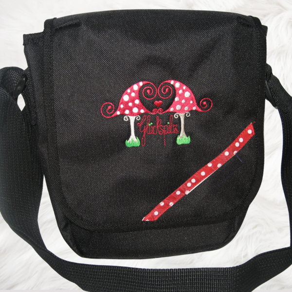 Schultertasche mit Wunschmotiv und Name bestickt für Kindergartenkinder & Große Farbe: schwarz -personalisiert-