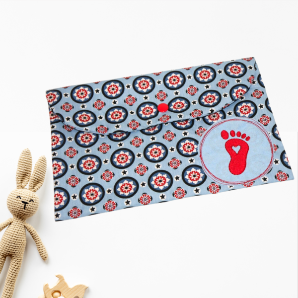 Preview: Windeltasche mit Fußabdruck bestickt