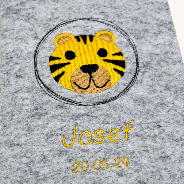 Preview: Stickdatei Tiger im Doodle-Rahmen für 10x10cm Stickrahmen