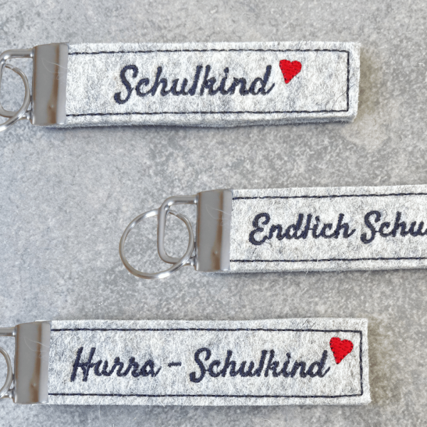ITH Stickdateien Set - Schlüsselanhänger zur Einschulung | 4 Motive | 10x10 Rahmen