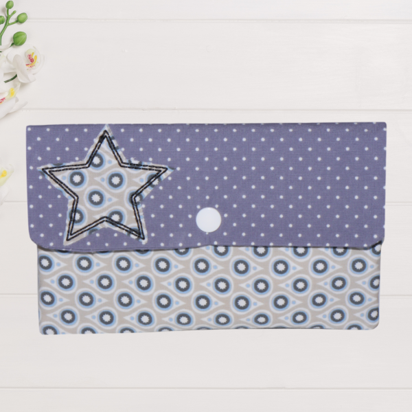 ITH Stickdatei Kosmetiktasche für den 18x30 cm Stickrahmen mit gesticktem Doodle-Stern als Geschenkidee