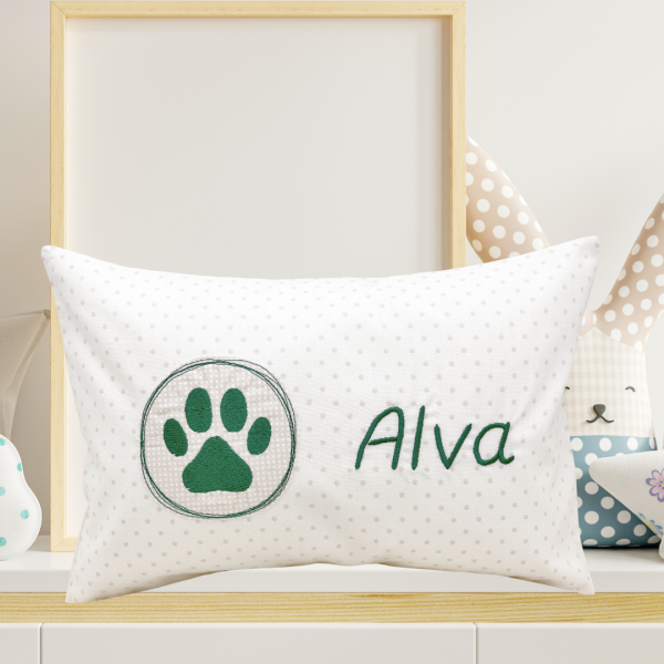 Kissen 20x30 cm mit Wunschmotiv (z.B. Hundepfote) und Wunschname bestickt