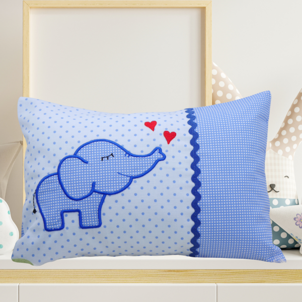 Kissen 20x30 cm mit Wunschmotiv und Wunschname bestickt