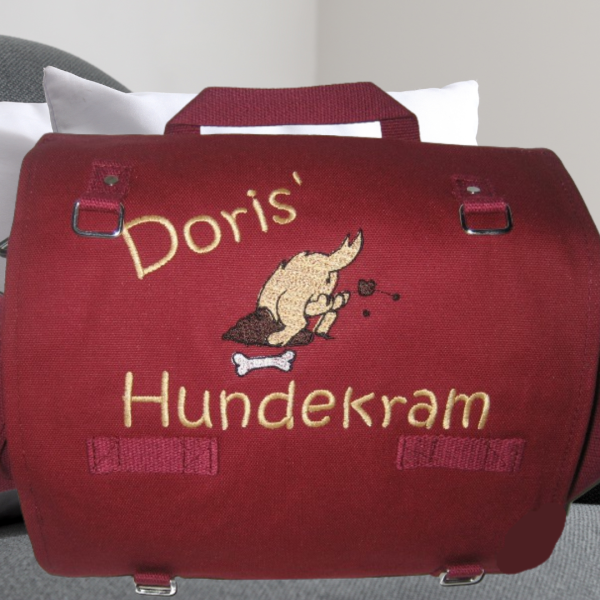 große Canvastasche mit Wunschmotiv und Name bestickt als Wickeltasche / Schultasche / Hundekramtasche -personalisiert-
