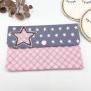 Kosmetiktasche mit Krone als Doodle-Symbol bestickt mit Druckknopf